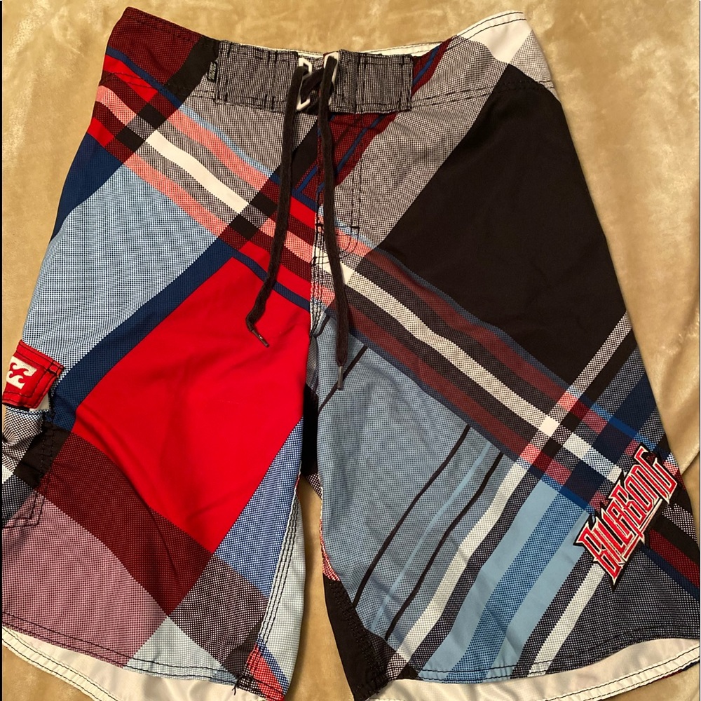 BILLABONG BOARD SHORTS